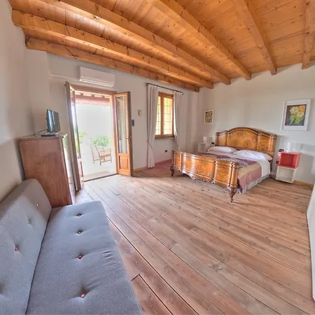 Alloggio per agriturismo Antonella Iseo