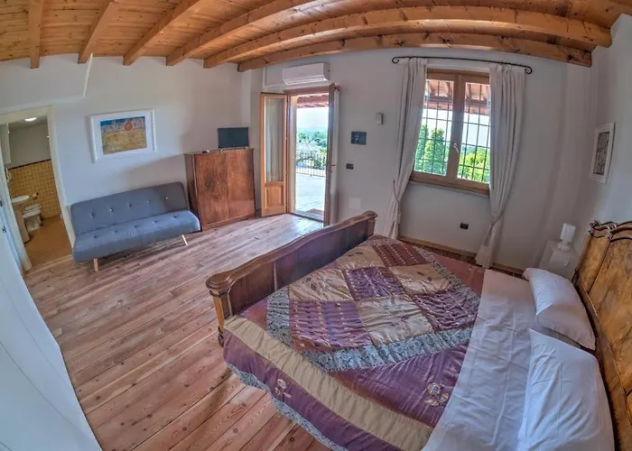 Alloggio per agriturismo Antonella Iseo